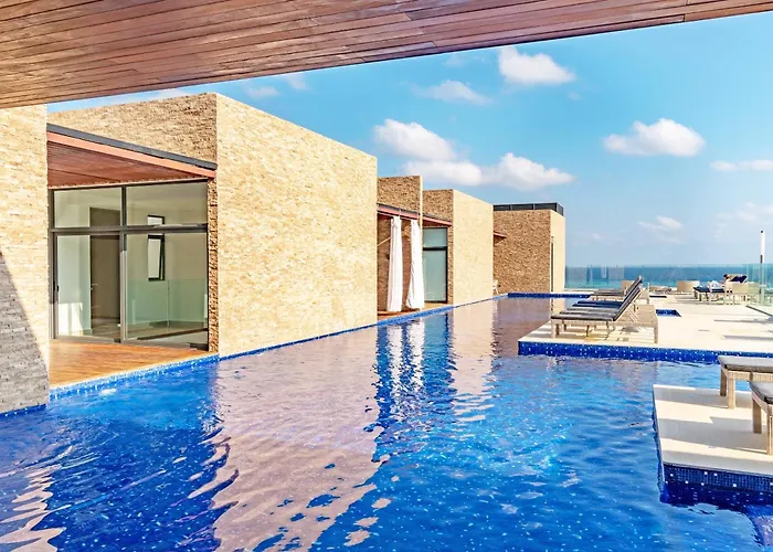 Mamita's Designer Penthouse Private Deck